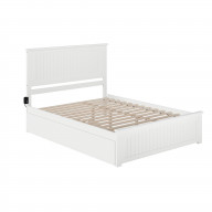 Nantucket Queen Bed with Matching Footboard and Twin Extra Long Trundle in White